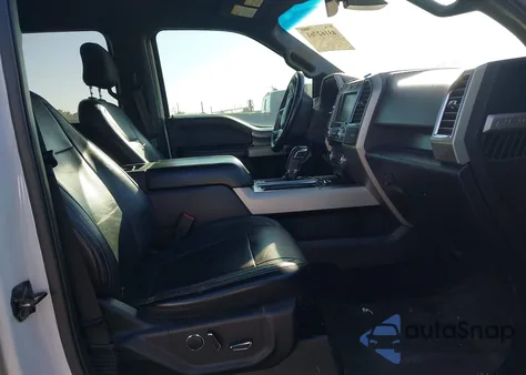 2015 Ford F-150 Lariat z USA, uszkodzony, nr VIN 1FTEW1CG1FFA33744